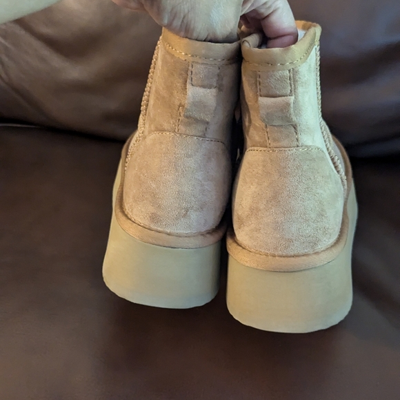 Steve Madden Winter Boots for women size 9 - Picture 3 of 5
